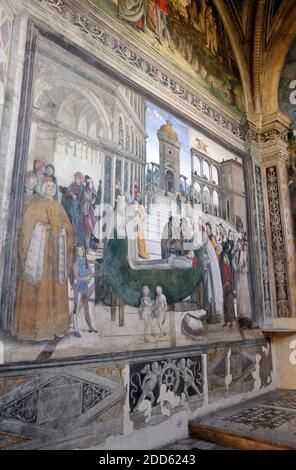 Italia, Roma, chiesa di Santa Maria in Ara Coeli, Cappella Bufalini, dipinto di Pinturicchio 'funerali di San Bernardino' Foto Stock