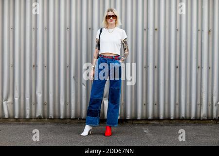 Street Style, Marianne Theodorsen in arrivo a Muf10 Primavera estate 2019 spettacolo di ready-to-wear tenuto a Bella Center, a Copenhagen, Danimarca, l'8 agosto 2018. Foto di Marie-Paola Bertrand-Hillion/ABACAPRESS.COM Foto Stock