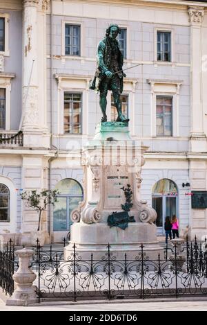 Statua di Giuseppe Tartini in Piazza Giuseppe Tartini, Pirano, Istria slovena, Slovenia, Europa Foto Stock