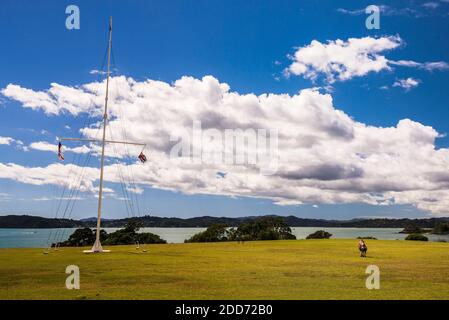 Waitangi trattato terreni flagpole, Bay of Islands, Northland Regione, Isola del Nord, Nuova Zelanda Foto Stock
