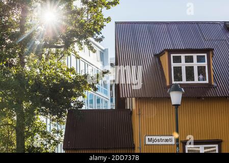 Case colorate a Reykjavik, Islanda Foto Stock