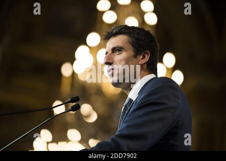 Tony Estanguet durante una cerimonia per la ' Protocole d ' Organization des Jeux Olympiques et Paralympiques 2024' presso il Municipio di Parigi il 14 giugno 2018. Foto di ELIOT BLONDT/ABACAPRESS.COM Foto Stock