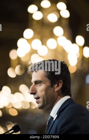 Tony Estanguet durante una cerimonia per il 'Protocole d organization des Jeux Olympiques et Paralympiques 2024' presso il Municipio di Parigi il 14 giugno 2018. Foto di ELIOT BLONDT/ABACAPRESS.COM Foto Stock