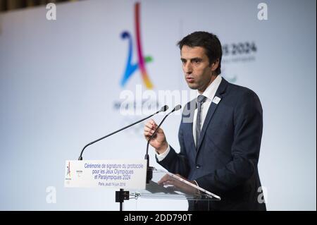 Tony Estanguet durante una cerimonia per il 'Protocole d organization des Jeux Olympiques et Paralympiques 2024' presso il Municipio di Parigi il 14 giugno 2018. Foto di ELIOT BLONDT/ABACAPRESS.COM Foto Stock