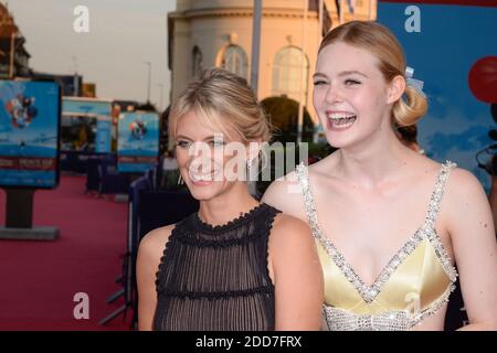 Melanie Laurent ed Elle Fanning hanno partecipato alla prima di Galveston durante il 44° Festival del cinema americano di Deauville, in Francia, il 1° settembre 2018. Foto di Julien Reynaud/APS-Medias/ABACAPRESS.COM Foto Stock