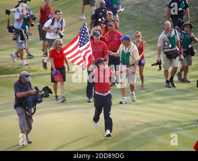 NESSUN FILM, NESSUN VIDEO, NESSUNA TV, NESSUN DOCUMENTARIO - Anthony Kim degli Stati Uniti celebra la vittoria degli Stati Uniti sull'Europa durante la 37a Ryder Cup al Valhalla Golf Cub di Louisville, KY, USA il 21 settembre 2008. Foto di Mark Cornelison/Lexington Herald-leader/MCT/Cameleon/ABACAPRESS.COM Foto Stock