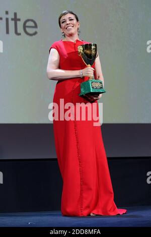 Olivia Colman riceve il Premio Coppa Volpi per la migliore attrice per la "favorita" in occasione della cerimonia di chiusura del 75° Festival Internazionale del Cinema di Venezia (Mostra) che si terrà a Venezia il 08 settembre 2018. Foto di Aurore Marechal/ABACAPRESS.COM Foto Stock