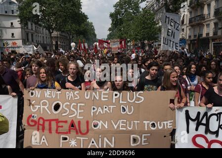 Circa 15,000 funzionari pubblici hanno manifestato a Parigi, su invito dei principali sindacati, a difendere il proprio status e a opporsi alla prossima riforma voluta dal governo. Parigi, Francia, 22 maggio 2018. Foto di Samuel Boivin / ABACAPRESS.COM Foto Stock