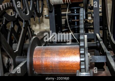 L'orologio di Wallingford. Replica di un orologio del 14 ° secolo alla Cattedrale di St Albans. St Albans, Hertfordshire, Inghilterra, Regno Unito. Foto Stock