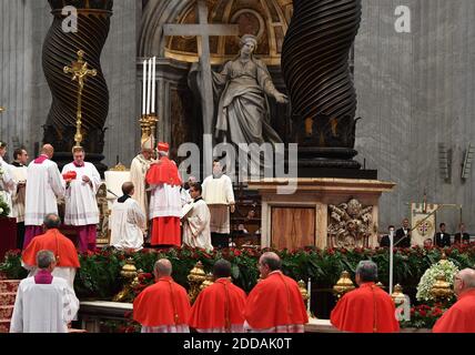 Papa Francesco ha installato 14 nuovi cardinali durante una cerimonia di concistoro nella Basilica di San Pietro in Vaticano il 28 giugno 2018. Foto di Eric Vandeville/ABACAPRESS.COM Foto Stock