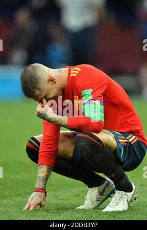 Sergio Ramos si è espulso dopo essere stato eliminato dalla Coppa del mondo FIFA 2018 dalla Russia a Mosca, in Russia, il 1 luglio 2018. Foto di Lionel Hahn/ABACAPRESS.COM Foto Stock