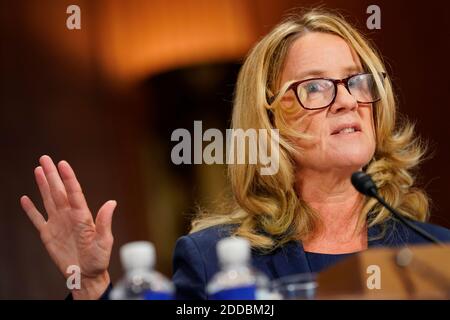 Christine Blasey Ford testimonia dinanzi al Comitato giudiziario del Senato su Capitol Hill a Washington, giovedì 27 settembre 2018. Foto di Andrew Harnik/piscina/ABACAPRESS.COM Foto Stock