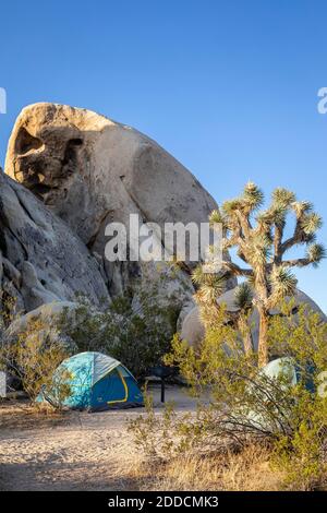 Camping a Belle Campground nella Valle della morte Foto Stock