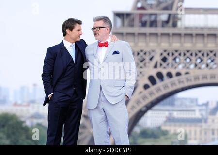 Tom Cruise e il direttore Christopher McQuarrie al Global Premiere of Mission: Impossible - Fallout al Palais de Chaillot a Parigi, Francia, il 12 luglio 2018. Foto di Aurore Marechal/ABACAPRESS.COM Foto Stock