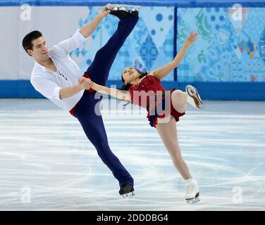 NESSUN FILM, NESSUN VIDEO, NESSUNA TV, NESSUN DOCUMENTARIO - la Felicia Zhang degli Stati Uniti e Nathan Bartholomay gareggiano in coppia a pattinare libero durante le Olimpiadi invernali al Palazzo di Pattinaggio di Iceberg a Sochi, Russia, mercoledì 12 febbraio 2014. Foto di Chuck Myers/MCT/ABACAPRESS.COM Foto Stock