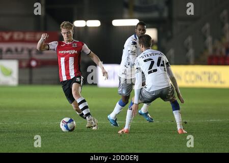 Exeter, Regno Unito. 24 Nov 2020. Jack Sparkes of Exeter City durante la partita EFL Sky Bet League 2 tra Exeter City e Colchester United a St James' Park, Exeter, Inghilterra, il 24 novembre 2020. Foto di Dave Peters. Solo per uso editoriale, è richiesta una licenza per uso commerciale. Nessun utilizzo nelle scommesse, nei giochi o nelle pubblicazioni di un singolo club/campionato/giocatore. Credit: UK Sports Pics Ltd/Alamy Live News Foto Stock