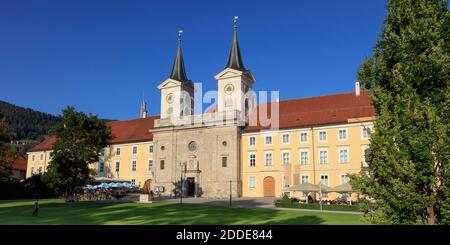 Germania, Baviera, Tegernsee, facciata del Castello di Tegernsee Foto Stock