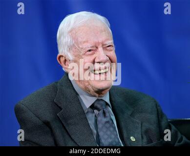 NO FILM, NO VIDEO, NO TV, NO DOCUMENTARIO - l'ex presidente Jimmy carter, 93, risponde alle domande degli studenti durante il suo municipio annuale con l'emory University freshman nella palestra del campus mercoledì 12 settembre 2018, ad Atlanta, GA, USA. Foto di Curtis Compton/Atlanta Journal-Constitution/TNS/ABACAPRESS.COM Foto Stock