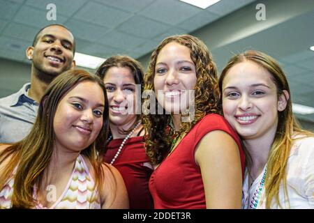 Miami Florida,Drug Free Youth in Town DFYIT,organizzazione no profit anti-dipendenza soci club giovani studenti,teen teenage teenagers His Foto Stock