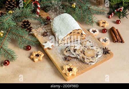 Tradizionale tedesco Marzipan Stollen Foto Stock