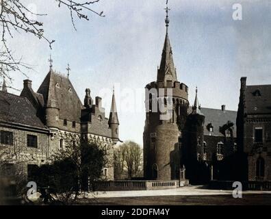 Schloss Paffendorf bei Bergheim, Deutschland 1920er Jahre. Schloss Paffendorf castello vicino a Bergheim, Germania 1920s. Foto Stock