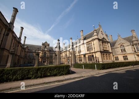 Viste del Merton College di Oxford, parte della collezione di college che compongono l'Università di Oxford, nel Regno Unito, prese il 15 settembre 202 Foto Stock