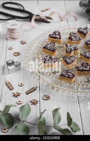 Biscotti di Natale di cuori di cocco Foto Stock