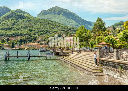 Porto e lungomare di Menaggio al Lago di Como, Lombardia, Italia Foto Stock