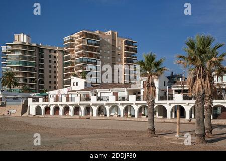 Spiaggia di Benicasim a Castellon de la Plana, Comunità Valenciana, Spagna, Europa Foto Stock