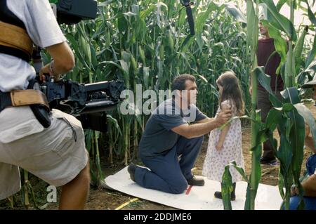 Mel Gibson, 'Signs' (2002) Photo credit: Touchstone / The Hollywood Archive / file Reference N. 34078-0341FSTHA Foto Stock