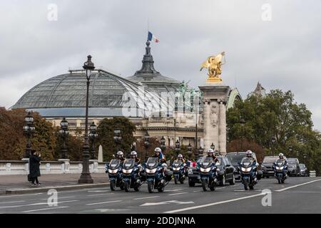 Il cuore che trasporta la bara dell'ex presidente francese Jacques Chirac lascia l'Invalides (Hotel des Invalides) per la chiesa di Saint-Sulpice a Parigi per il servizio funebre il 30 settembre 2019. L'ex presidente francese Jacques Chirac morì il 26 settembre 2019 all'età di 86 anni. Foto di Daniel Derajinski/ABACAPRESS.COM Foto Stock