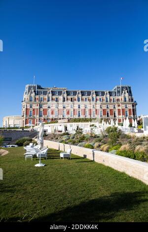 'Hotel du Palais' a Biarritz, Francia, il 15 luglio 2019. La località balneare francese sud-occidentale di Biarritz, conosciuta in Francia come la 'Cote Basque', ospiterà il 45° vertice annuale del Gruppo dei sette (G7) nazioni dal 24 al 26 agosto 2019. L'edificio sarà completamente rinnovato in vista della cima. Foto di ABACAPRESS.COM Foto Stock