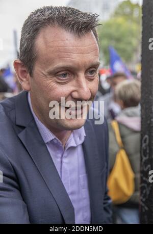 Fabien Vanhemelryck (segretario generale della polizia dell'Alleanza) durante la dimostrazione dell'alleanza dell'Unione di polizia di fronte alla sede di la France Insoumise, in seguito alle osservazioni di Jean-Luc Melenchon, Parigi, Francia il 26 settembre 2019, Foto di Loic Baratoux/ABACAPRESS.COM Foto Stock