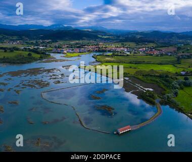 Marsh marea, MARISMA maresciano (MARISMA), bassa marea, Marismas de Santoña, Parco Naturale Victoria y Joyel, Cantabria, Spagna, Europa Foto Stock