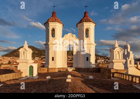 Vista sul tetto del monastero di Felipe Neri a Sucre, Bolivia Foto Stock