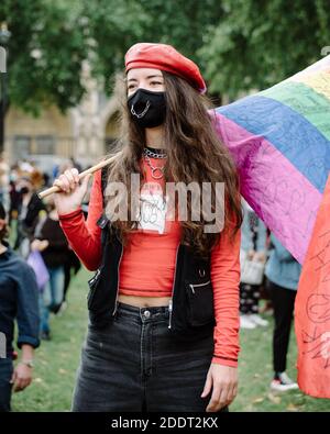 Londra, Regno Unito - 11 luglio 2020: La protesta delle vite nere dall'ambasciata degli Stati Uniti alla piazza del Parlamento. Foto Stock