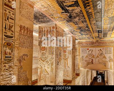 KV9, Valle dei Re n° 9, Tomba di Memnone, tomba dei faraoni della ventesima dinastia: Ramses V e Ramses VI. Foto Stock
