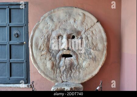 Italia, Roma, basilica di Santa Maria in Cosmedin, bocca della Verità Foto Stock