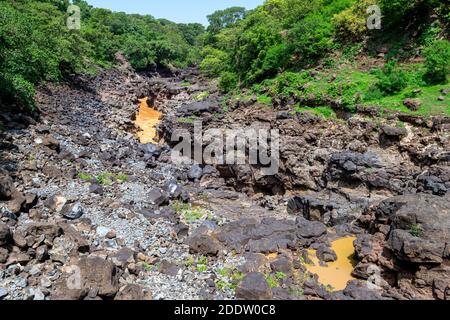 Le cascate blu del Nilo o Tis Abay vicino Tissisat in Etiopia del Nord Foto Stock