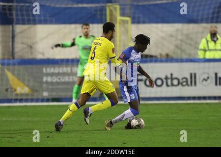 BARROW A FURNESS, INGHILTERRA. 26 NOVEMBRE durante la partita della fa Cup tra Barrow e AFC Wimbledon a Holker Street, Barrow-in-Furness giovedì 26 novembre 2020. (Credit: Mark Fletcher | MI News) Credit: MI News & Sport /Alamy Live News Foto Stock