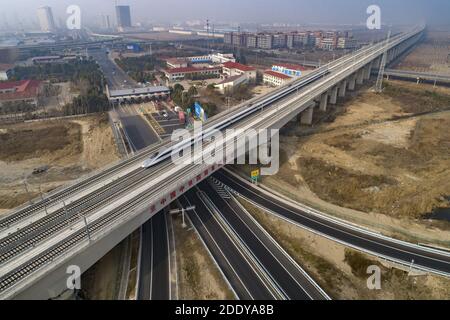 Jiangsu huaian opera in treni ad alta velocità in Cina Foto Stock