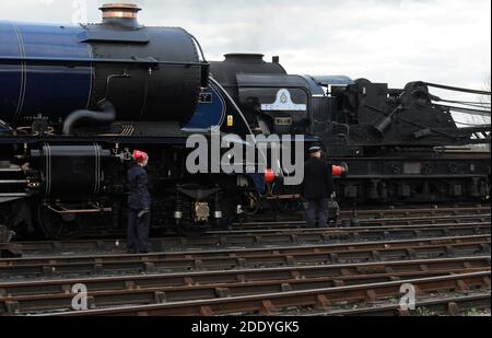 Più pulito e vigile del fuoco con "King Edward II", "sir Nigel Gresley" e "Tornado". Foto Stock