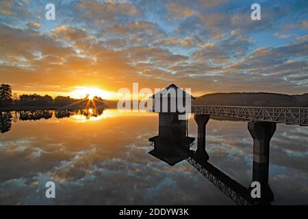 Tramonto a Cropston Reservoir, Leicestershire. East Midlands Foto Stock