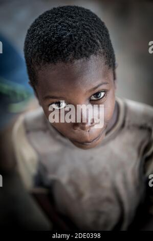 Ritratto di ragazzo africano Foto Stock