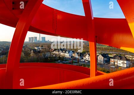 Scultura scoria segno mucchio, Haldenzeichen, torre di osservazione, scorie mucchio Franz, parte del Lipepark a Hamm, 5 cumuli di scorie sono stati collegati per formare un genere Foto Stock