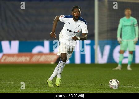 Birkenhead, Regno Unito. 27 Nov 2020. Emmanuel Monthe di Tranmere Rovers in azione. Emirates fa Cup, 2° round match, Tranmere Rovers contro Brackley Town a Prenton Park, Birkenhead, Wirral venerdì 27 novembre 2020. Questa immagine può essere utilizzata solo per scopi editoriali. Solo per uso editoriale, è richiesta una licenza per uso commerciale. Nessun uso in scommesse, giochi o un singolo club/campionato/giocatore publications.pic di Chris Stading/Andrew Orchard sports photography/Alamy Live News Credit: Andrew Orchard sports photography/Alamy Live News Foto Stock