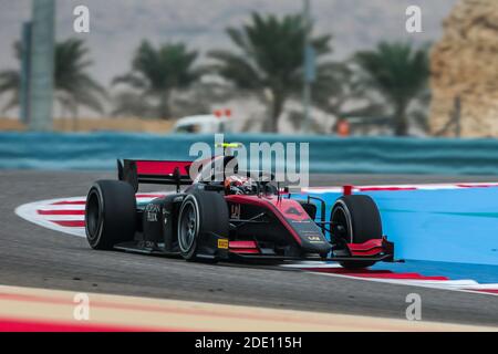 04 Ilott Callum (gbr), uni-Virtuosi, Dallara F2 2018, in azione durante l'undicesima prova del Campionato FIA Formula 2 2020 dal 27 al 29 novembre 2020 sul circuito Internazionale del Bahrain, a Sakhir, Bahrain - Foto Diederik van der Laan / Dutch Photo Agency / DPPI / LM Foto Stock