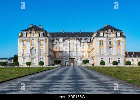 Palazzo di Augustusburg, Patrimonio dell'Umanità dell'UNESCO, Bruhl, Nord Reno-Westfalia, Germania, Europa Foto Stock