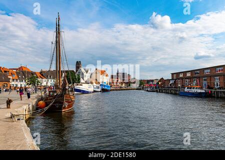 Porto della città anseatica di Wismar, patrimonio dell'umanità dell'UNESCO, Meclemburgo-Vorpommern, Germania, Europa Foto Stock