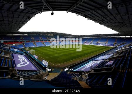 Madejski Stadium, Reading, Berkshire, Regno Unito. 28 Nov 2020. Campionato di calcio inglese della Lega Calcio, Reading vs Bristol City; veduta generale dell'interno del Madejski Stadium Credit: Action Plus Sports/Alamy Live News Foto Stock